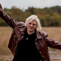 Preview image for blog post - There’s no fast track: Cheley Tackett on building a career in country